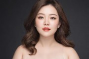 最美女胖子一夜爆红，打破审美偏见，重新定义自信与美丽