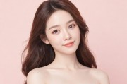 花小楼与蜜桃甜心解约风波，当网红人设与品牌价值观背道而驰