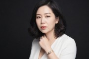 お母亲を歌词解析，叛逆、讽刺与情感的交织