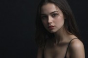 汤芳大胆人体摄影，艺术与争议的边界探索