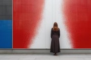 边界上的红晕，当女性身影绘入公共画布