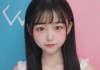 少女直播，数字时代的自我展演与隐秘代价