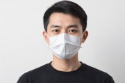 口罩之失，当日常防护成为集体记忆的裂痕