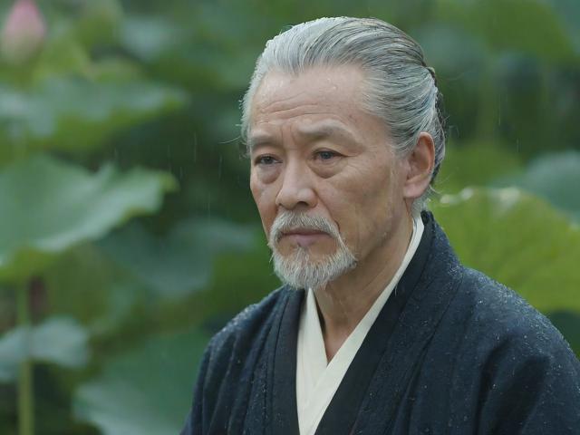 老人船上弄雨荷第13集，情感交织与命运抉择的深刻转折