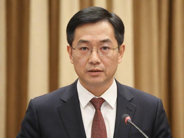 亚洲偷拍与色播产业链，法律漏洞与社会道德的博弈