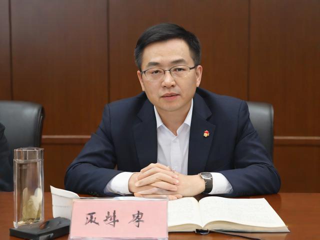 秘密教学，土豪免费阅读背后的商业逻辑
